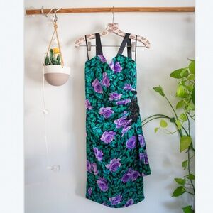 VINTAGE A.J. Bari 100% Silk Dress